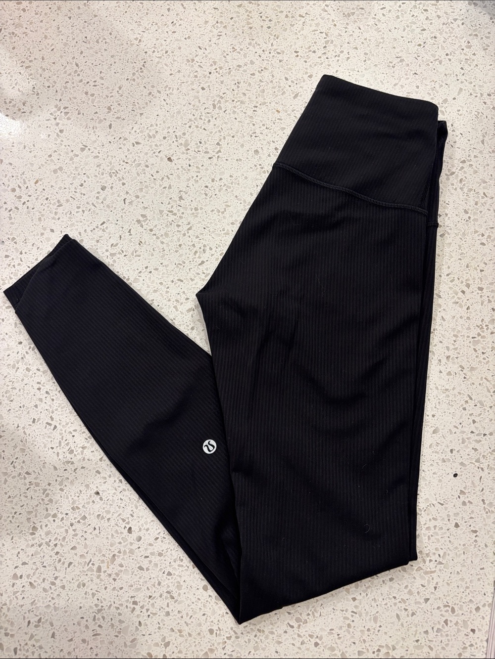 Lululemon Women’s Black Ribbed Wunder Under Train Leggings